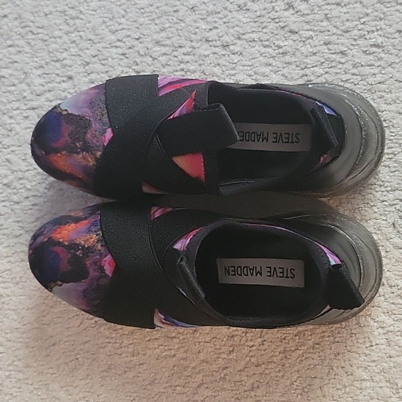 Steve Madden Kids Black/Multi Sneaker Size 13 - Picture 4 of 5